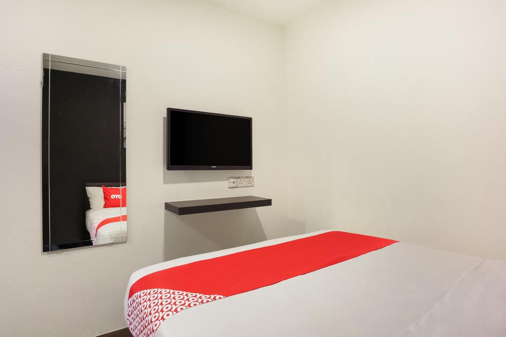 Oyo 90460 Hotel Kl2F Rest & Go Shah Alam Ngoại thất bức ảnh