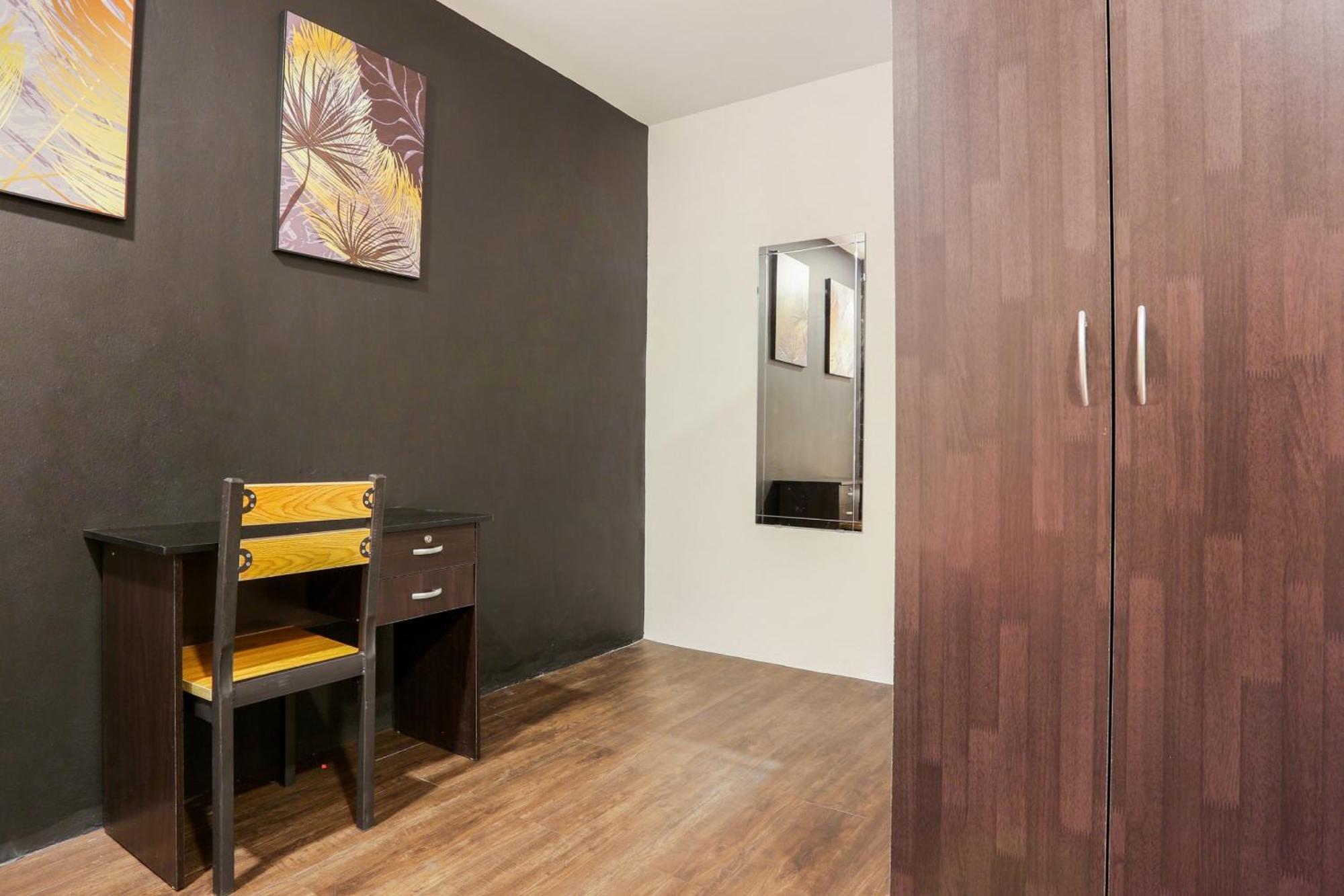 Oyo 90460 Hotel Kl2F Rest & Go Shah Alam Ngoại thất bức ảnh