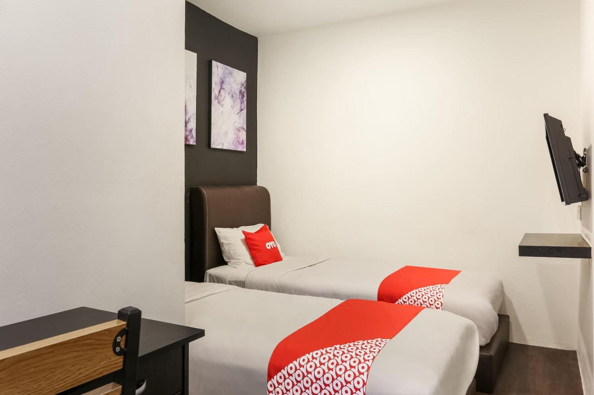 Oyo 90460 Hotel Kl2F Rest & Go Shah Alam Ngoại thất bức ảnh