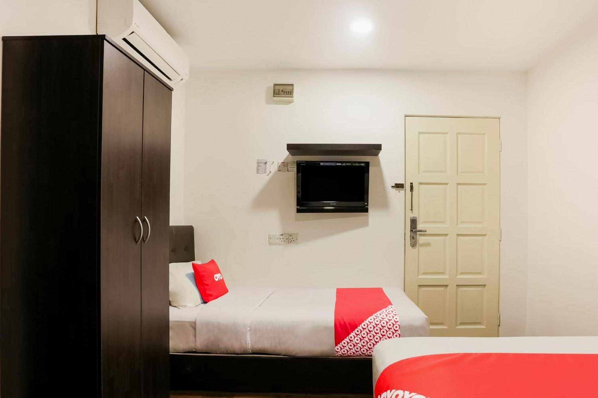 Oyo 90460 Hotel Kl2F Rest & Go Shah Alam Ngoại thất bức ảnh